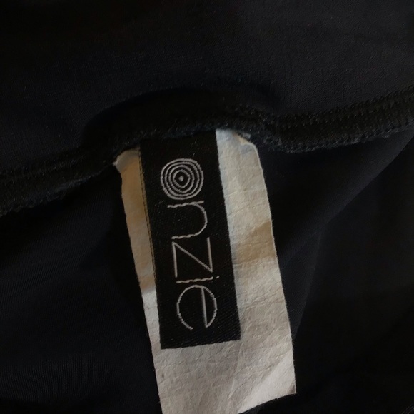 ONZIE Mesh Crop Leggings - Picture 5 of 6